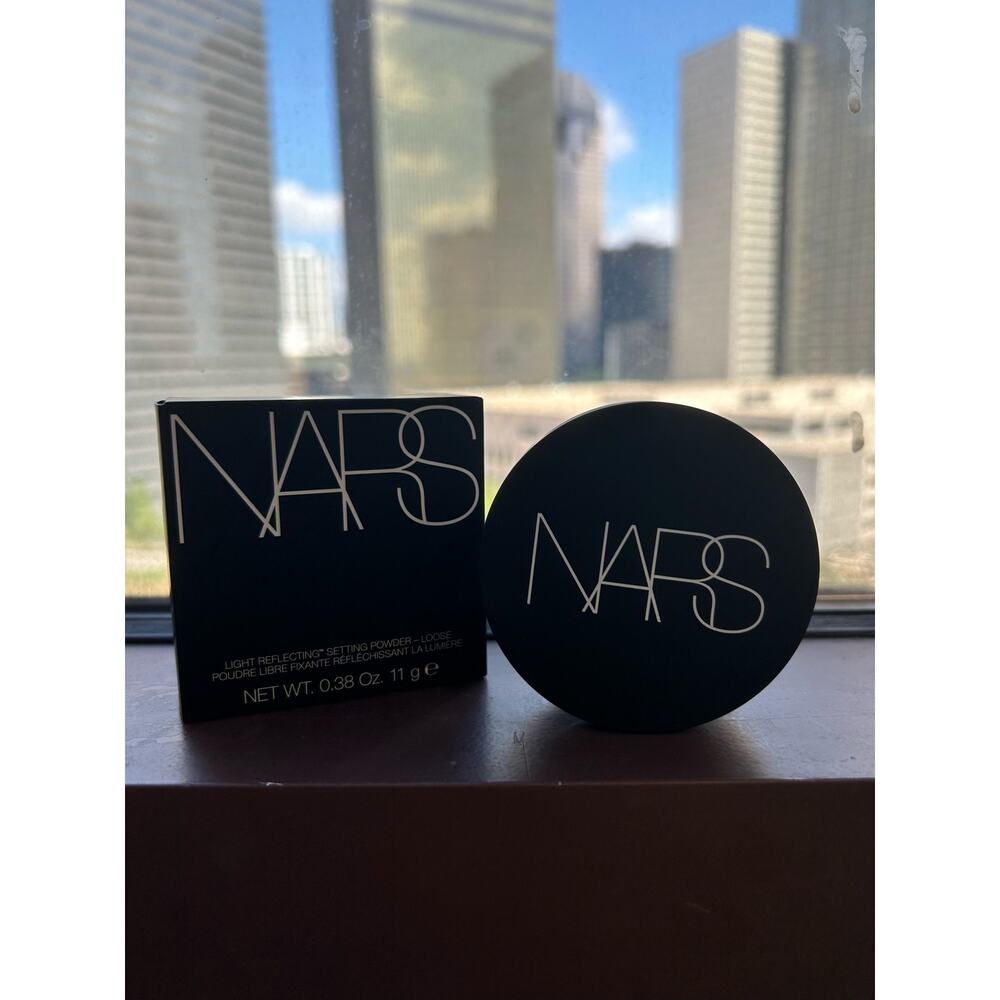 Nars LIGHT REFLECTING SETTING POWDER - LOOSE (Crystal)